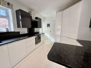 Photo 19- click for photo gallery